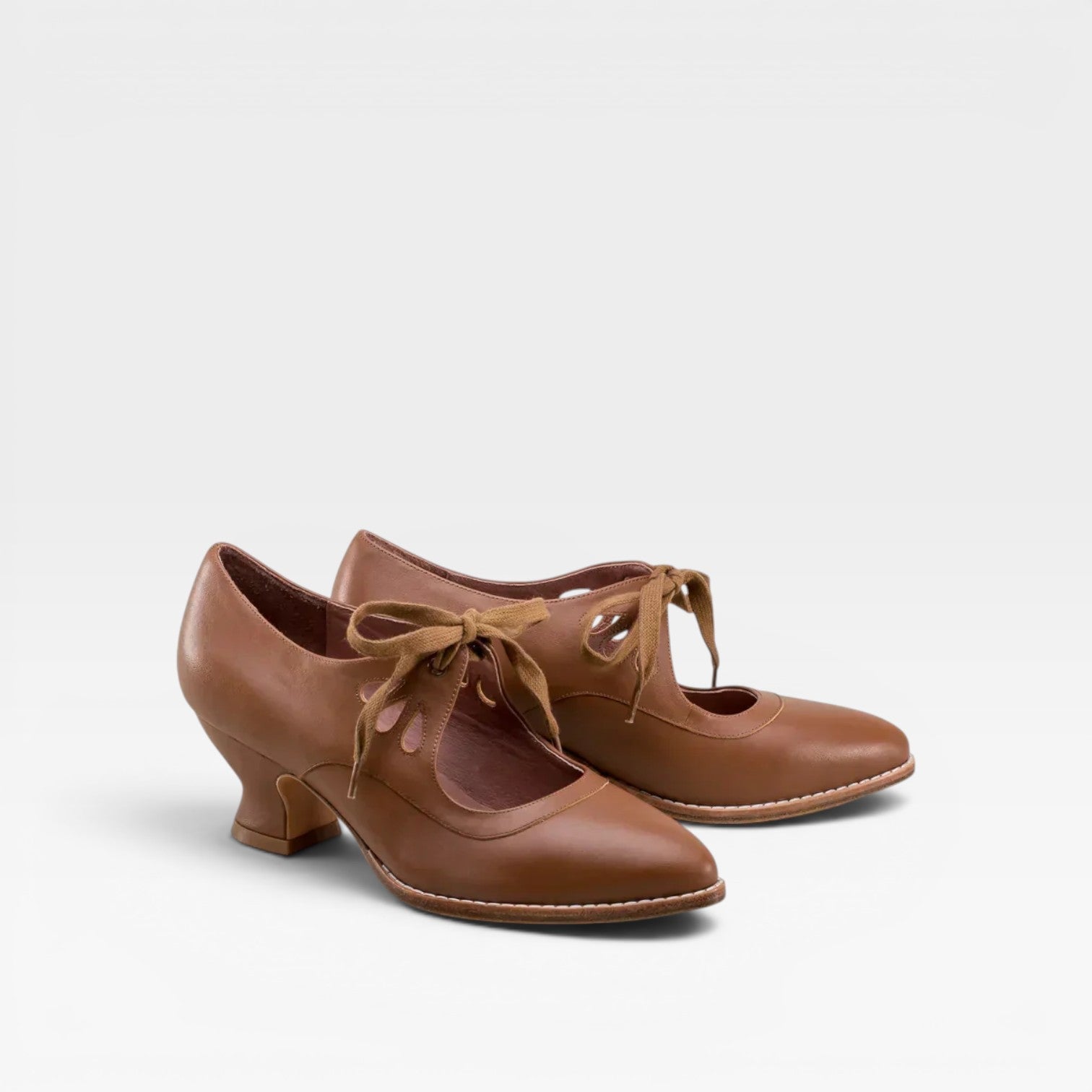 Women’s Leather Lace-Up Heels – Elegant Vintage Low Heel Pumps