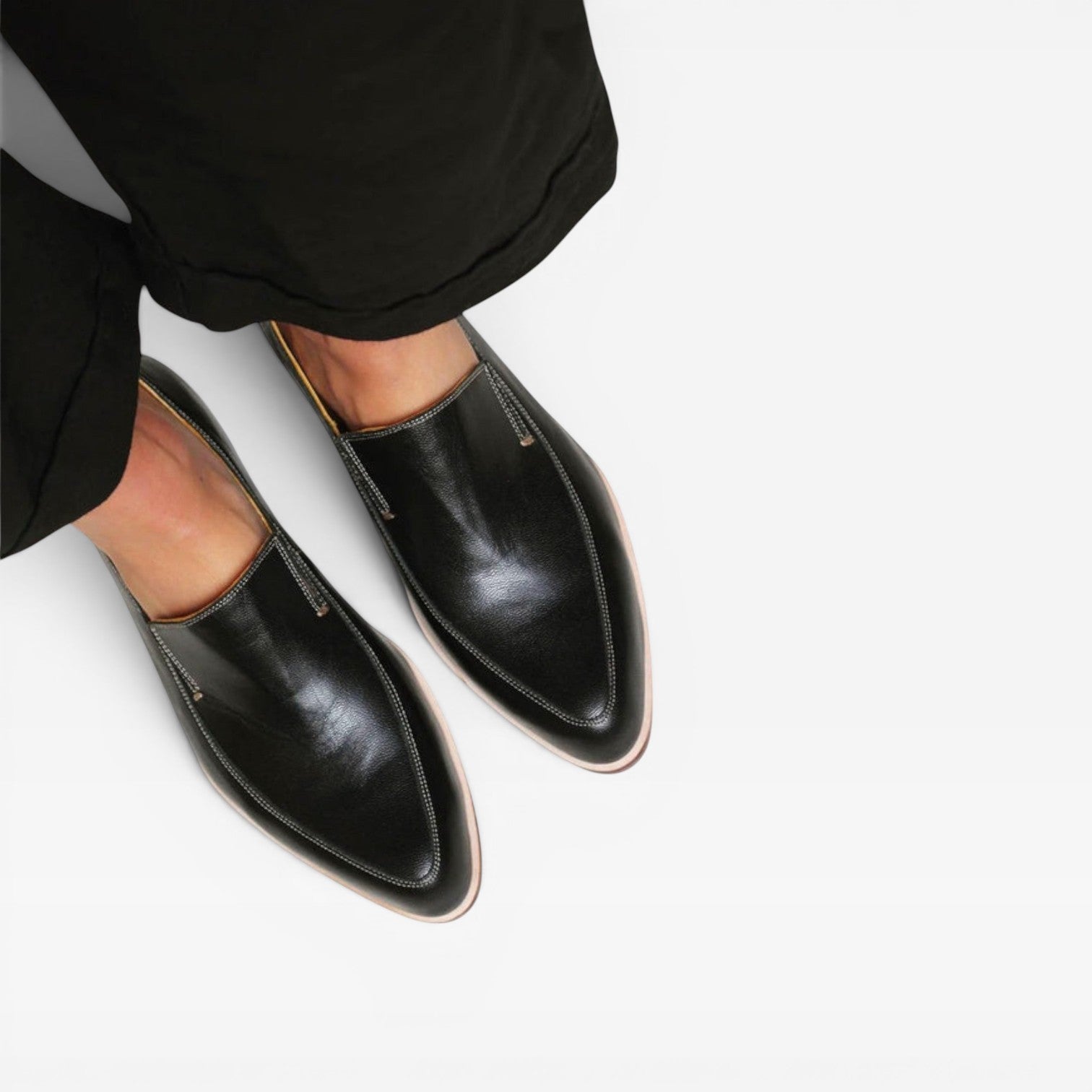 Women’s Minimalist Leather Loafers – Elegant Slip-On Shoes