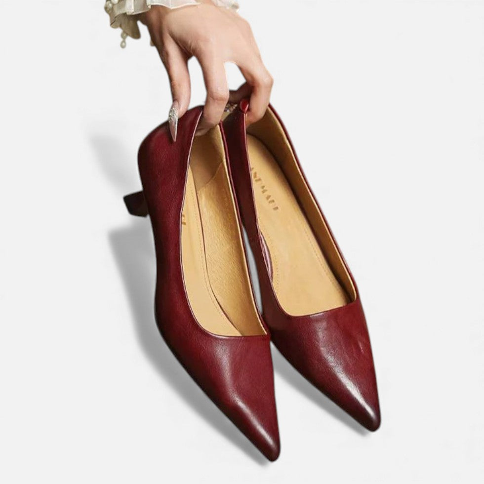 Women’s Leather Kitten Heels – Elegant Pointed Toe Low Heel Pumps
